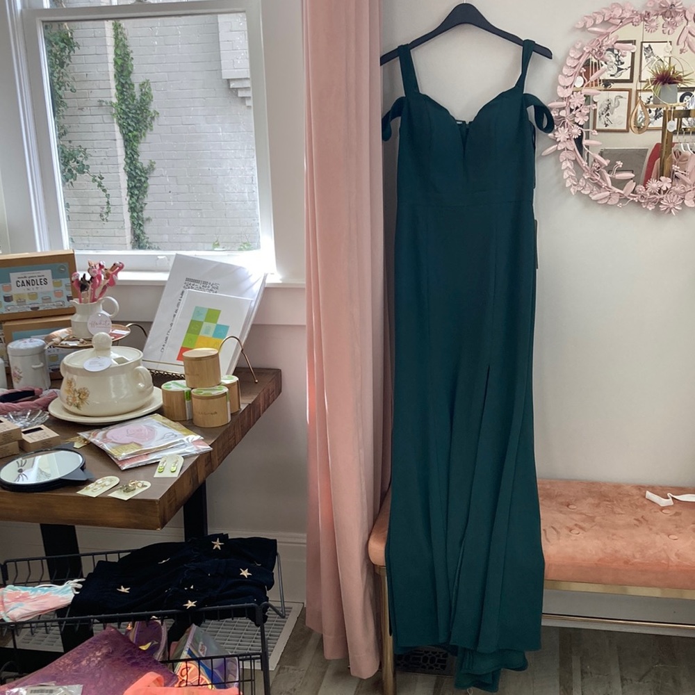Green formal brides maid